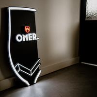 OMER. Glas - Led Sign